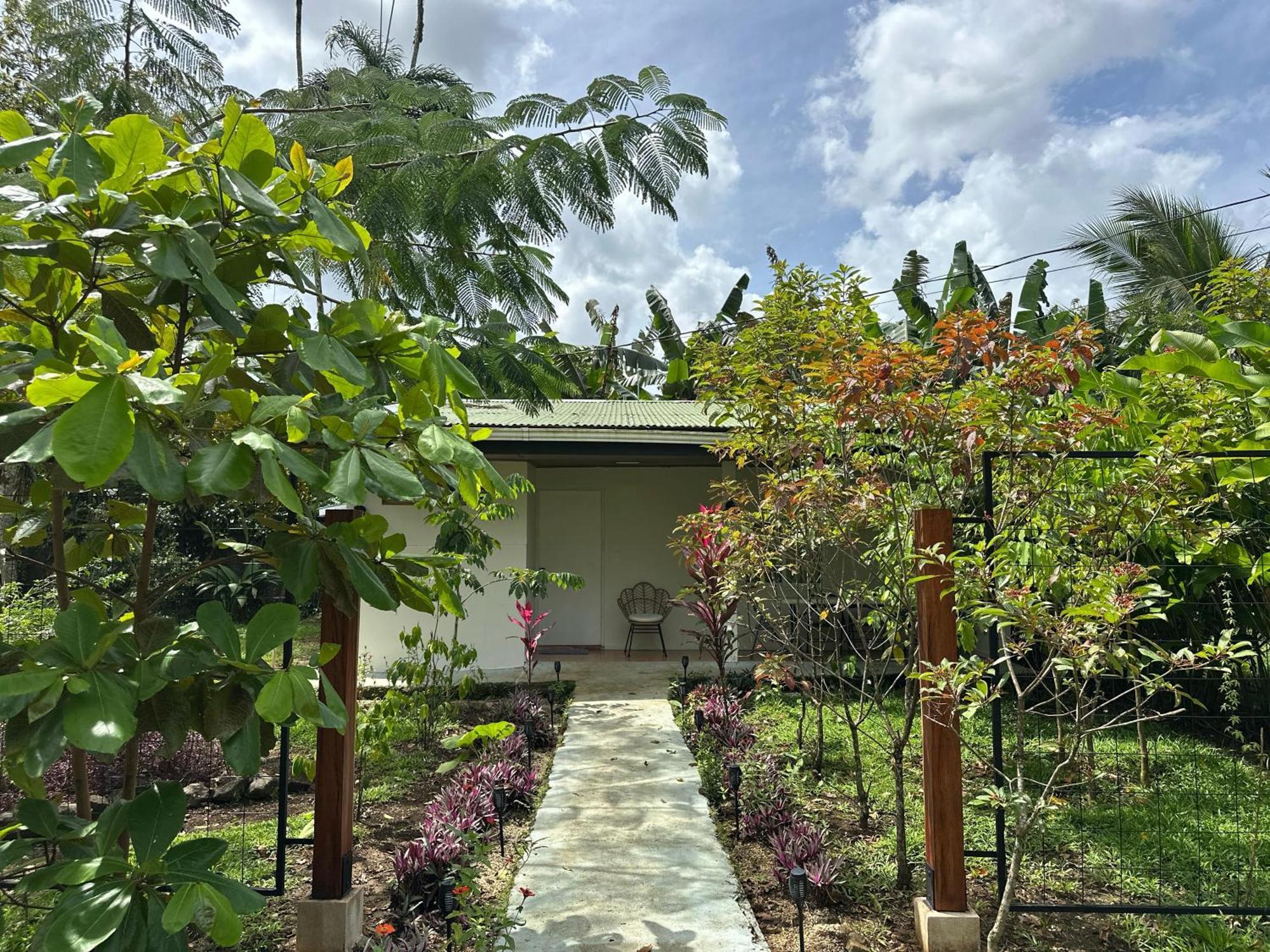 Almendros Eco-Villas La Fortuna Eksteriør bilde